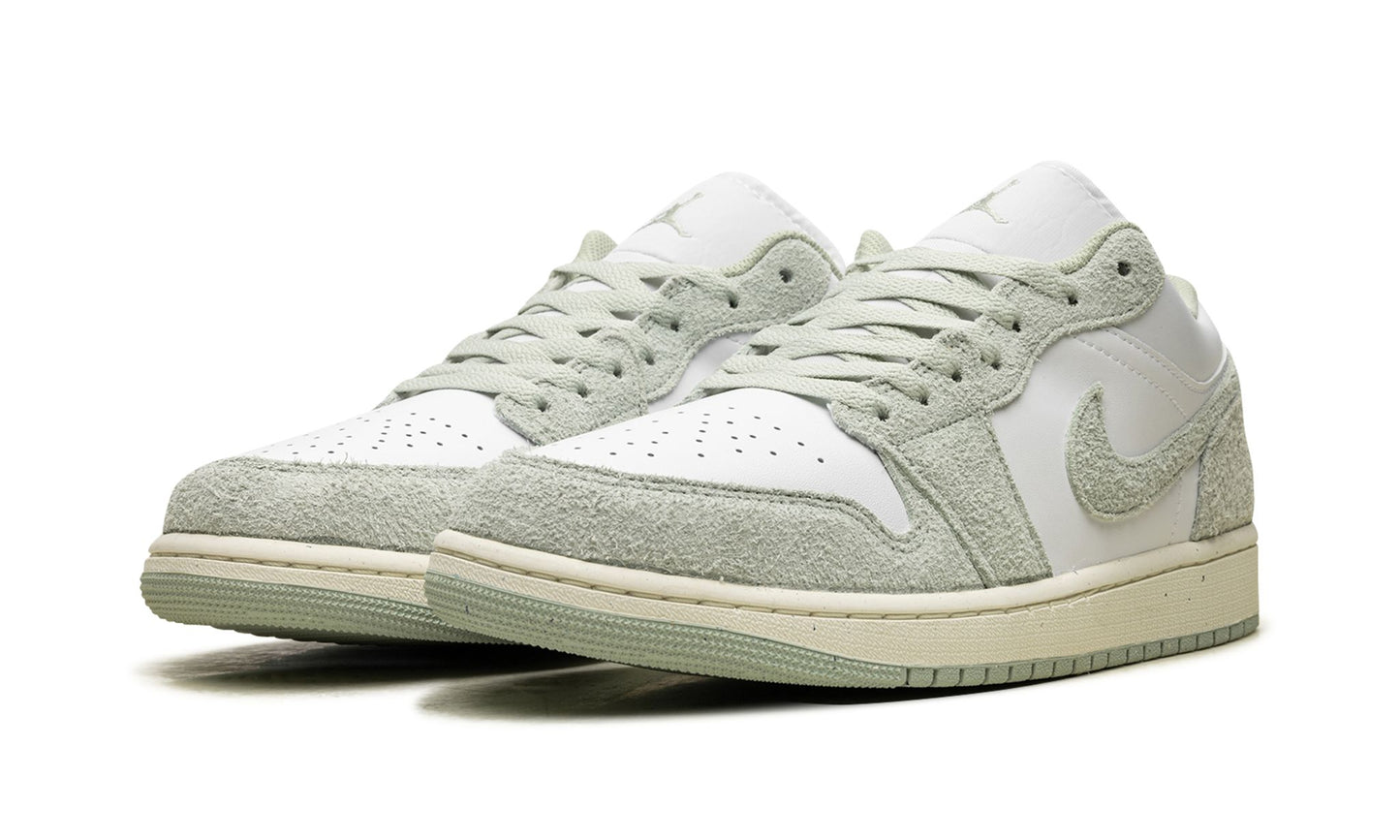 Jordan 1 Low SE Seafoam