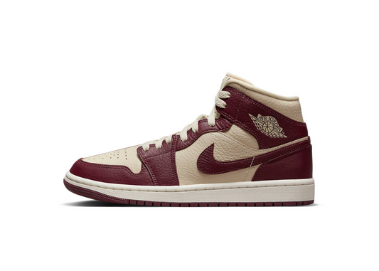 WMNS Air Jordan 1 Mid SE Split (BEACH/CHERRYWOOD RED-SAIL, US 11.5/ UK 9/ 44)