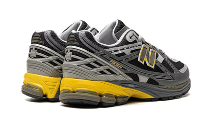 New Balance 1906U Castlerock Ginger Lemon