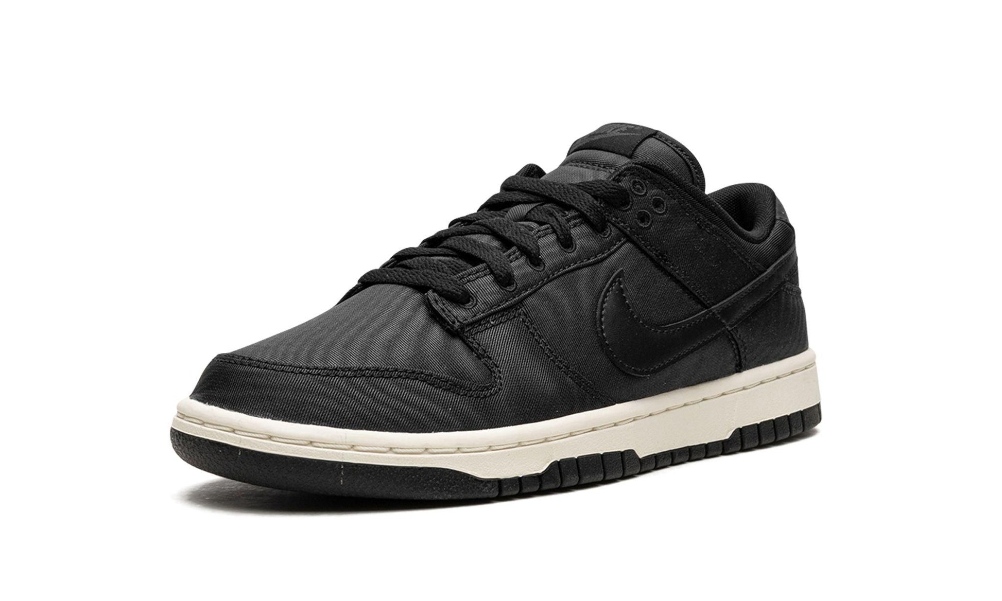 Nike Dunk Low Black Canvas