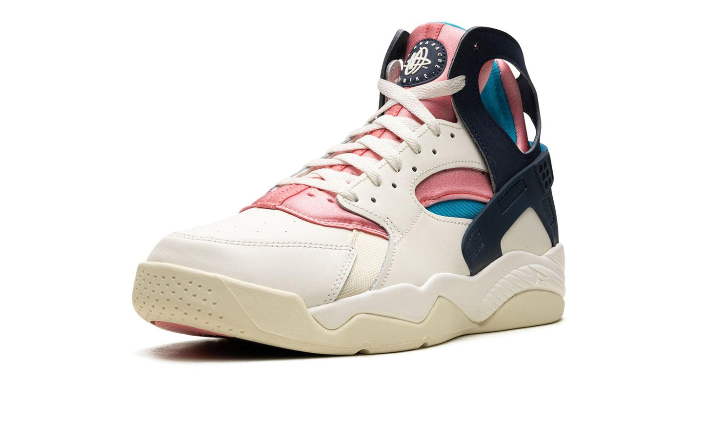 Nike Air Flight Huarache Nike Gear Coral Chalk Laser Blue