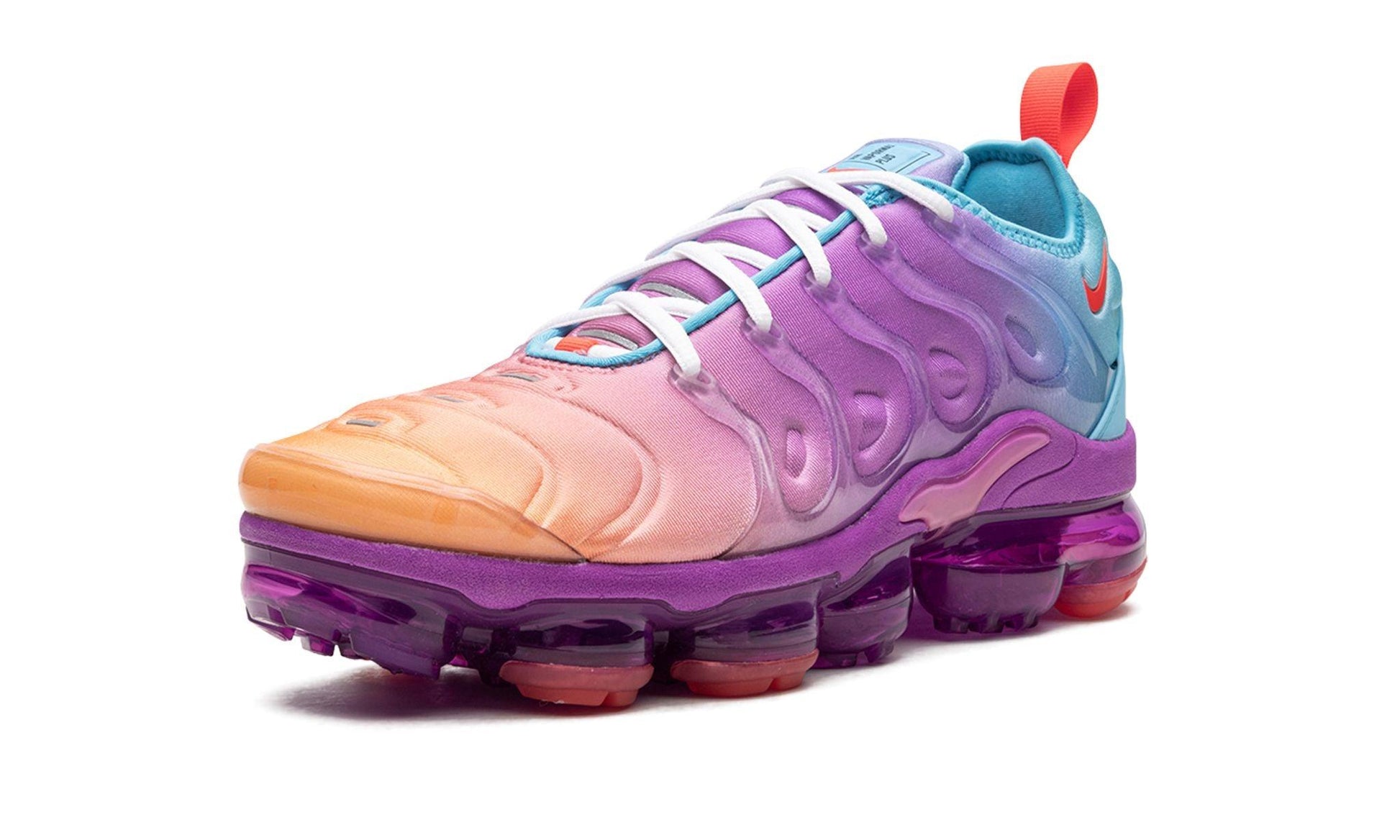 Nike Air VaporMax Plus Fuchsia Dream Bright Crimson Gradient (Women's)