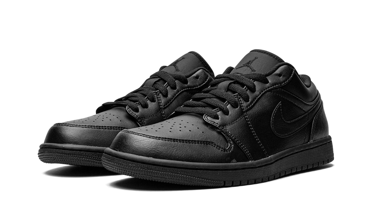 Jordan 1 Low Triple Black (2022)