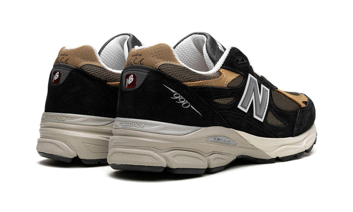 New Balance 990v3 MiUSA Black Tan