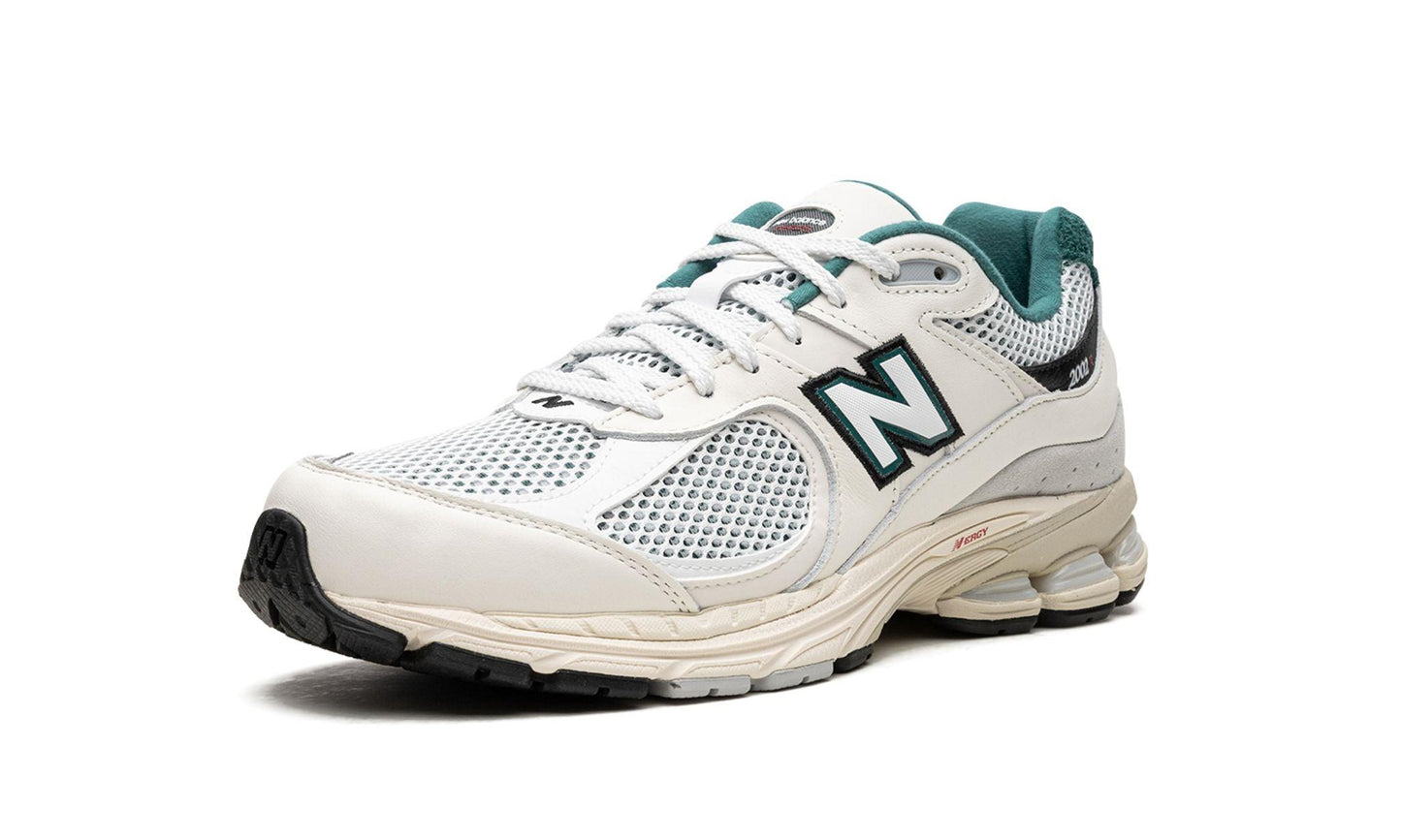 New Balance 2002R Vintage Teal Pouch