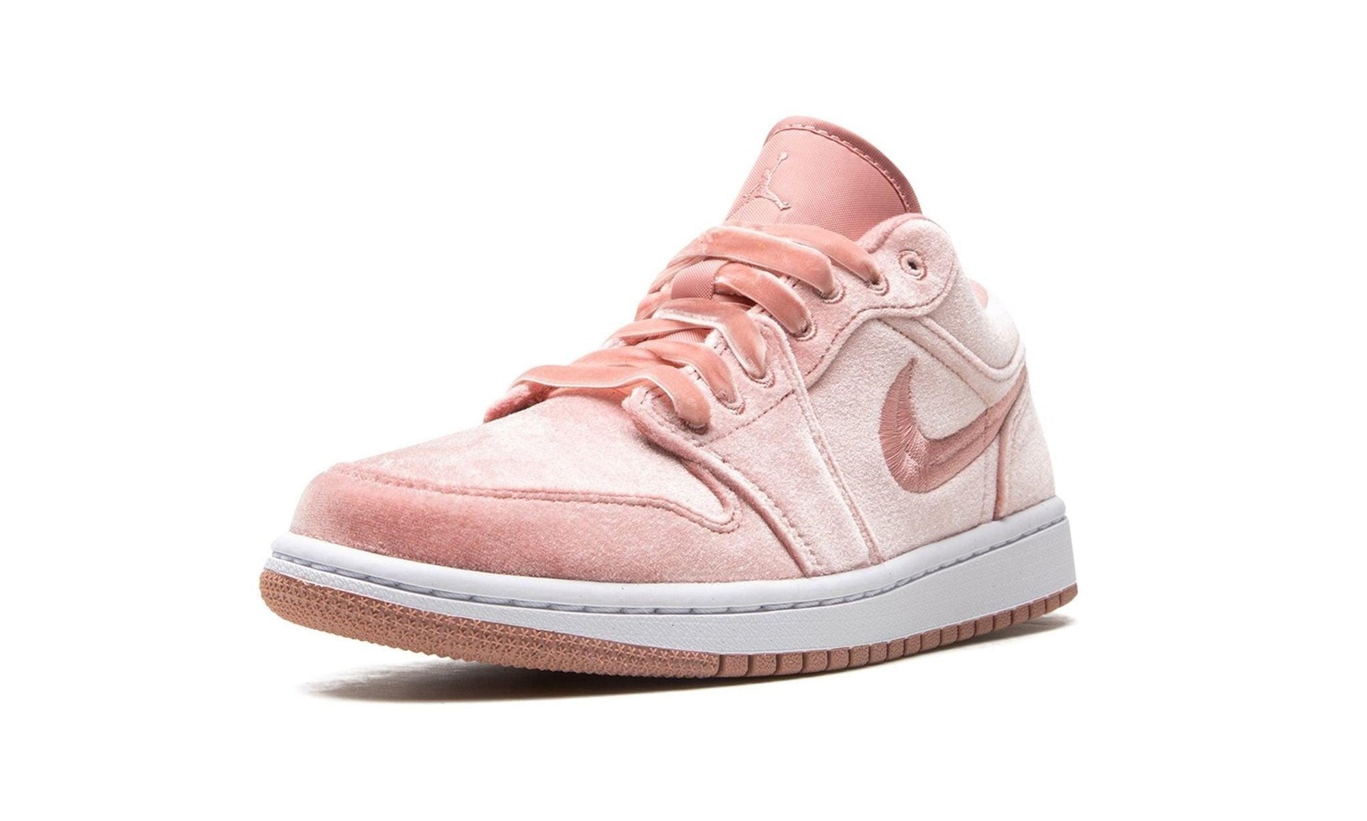 Air Jordan 1 Low SE Pink Velvet (Women's)