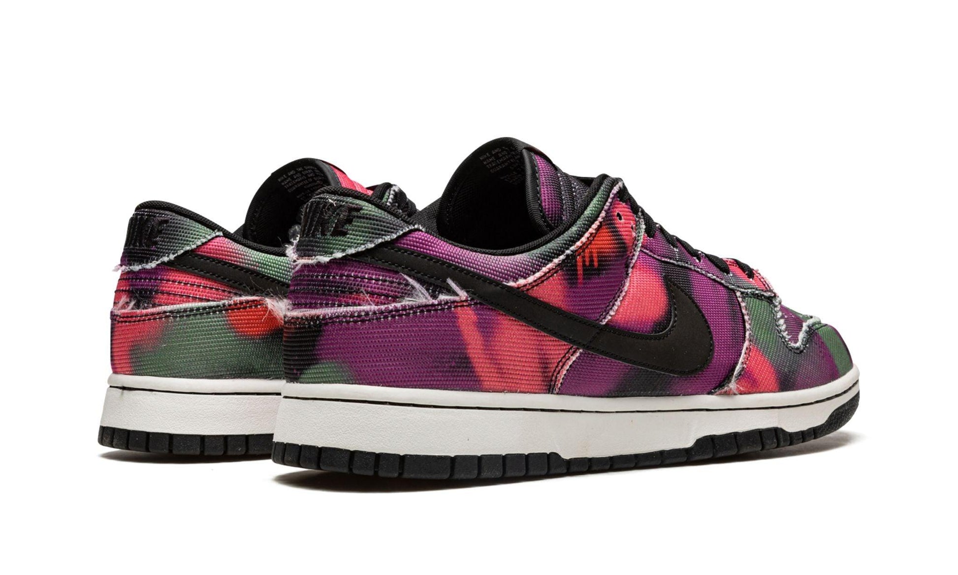 Nike Dunk Low Graffiti Pink