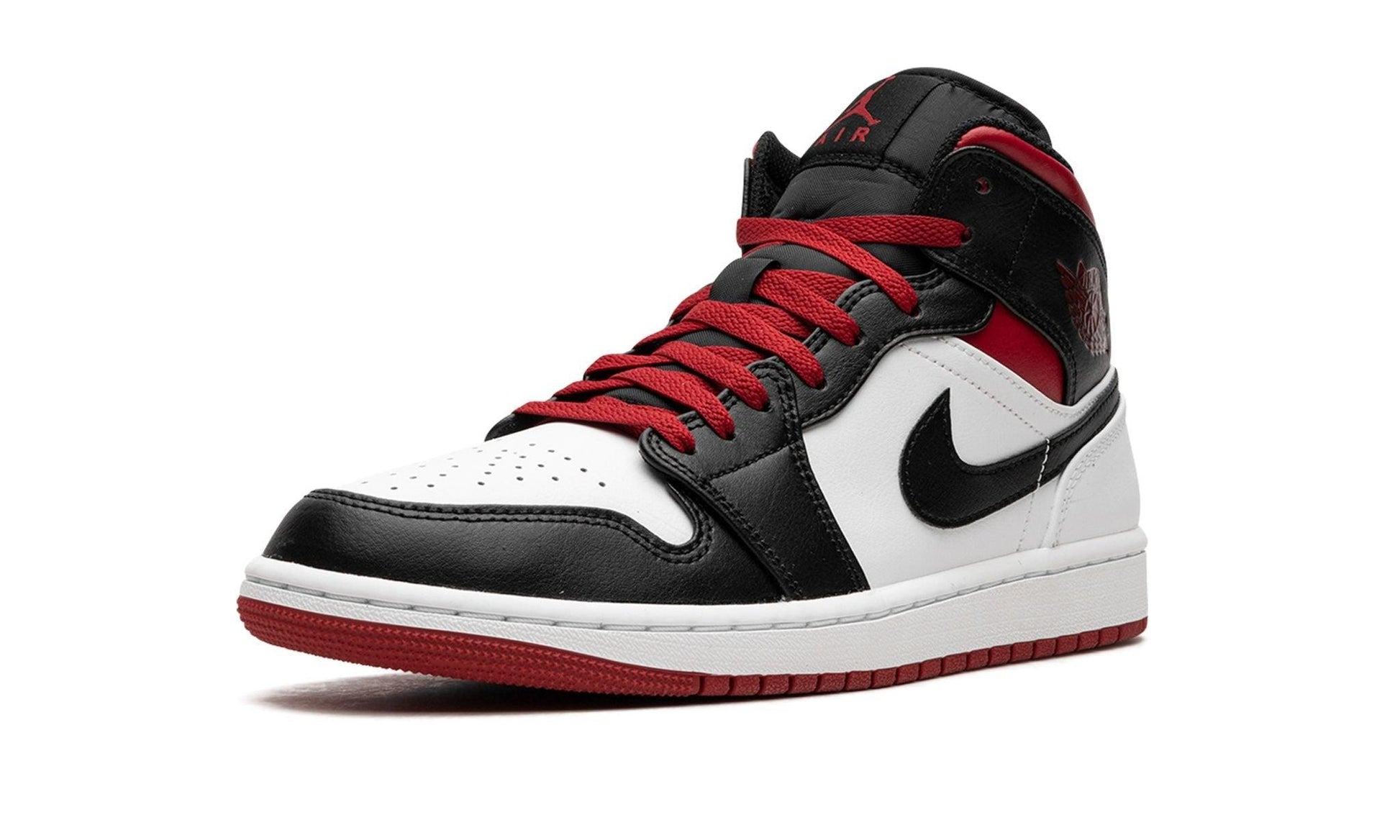 Jordan 1 Mid Gym Red Black Toe