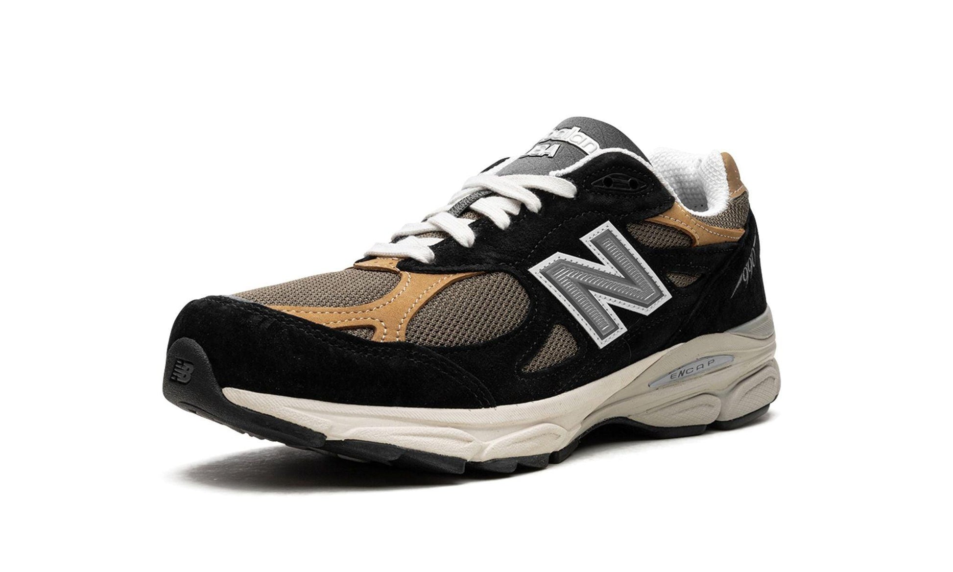 New Balance 990v3 MiUSA Black Tan