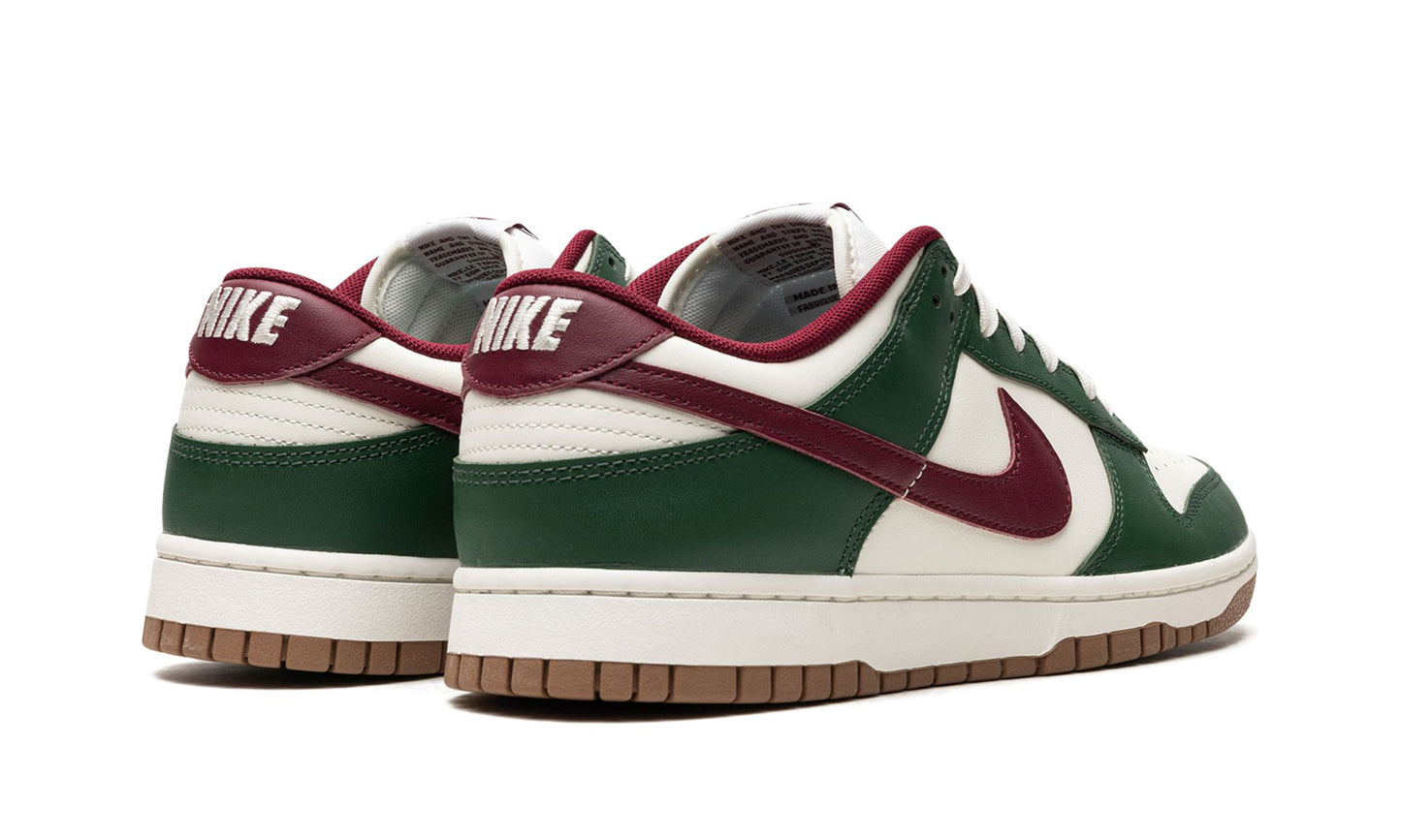 Nike Dunk Low Gorge Green