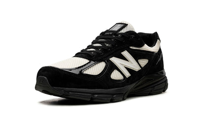 New Balance 990v4 MiUSA Joe Freshgoods 1998 Outro