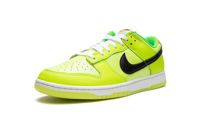 Nike Dunk Low SE Splash Volt