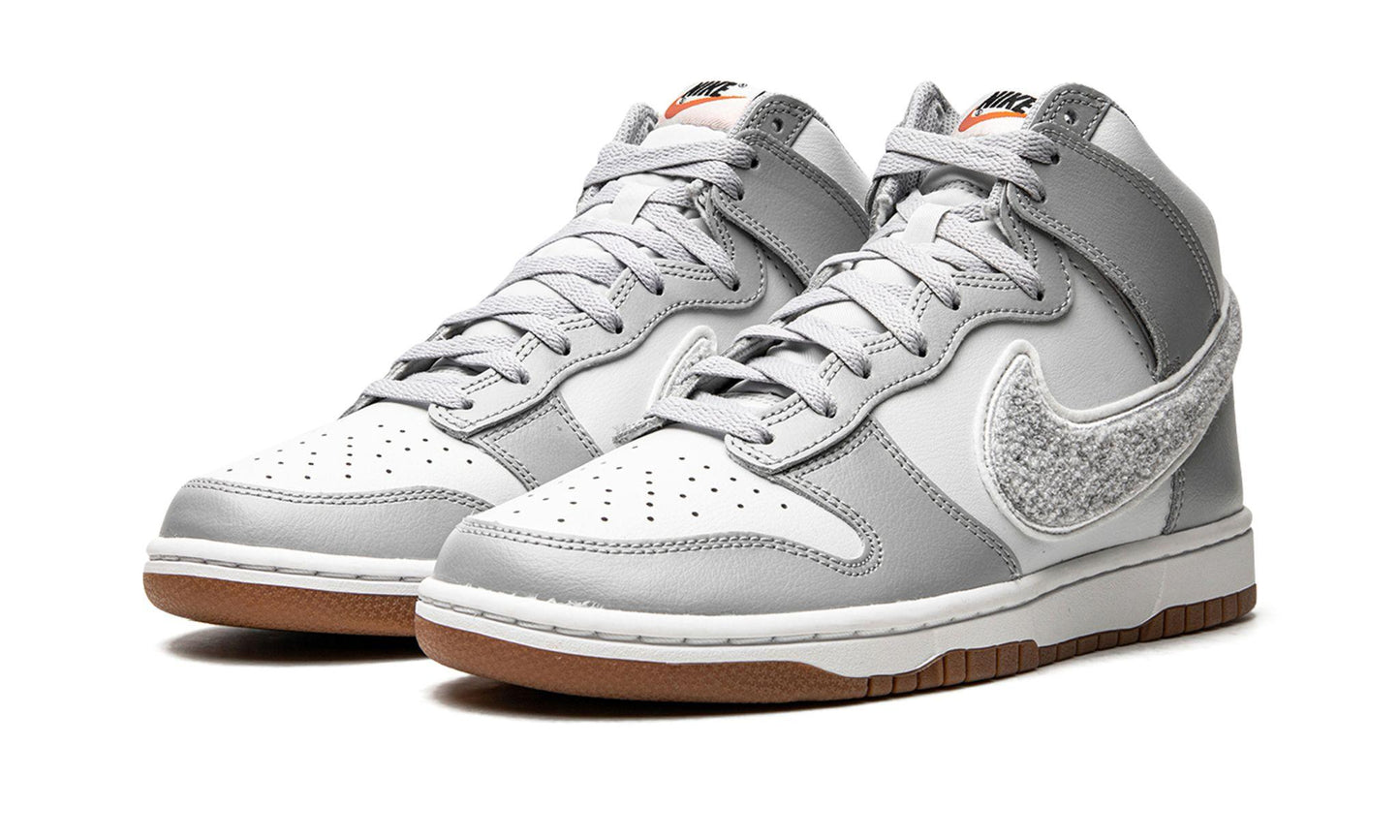 Nike Dunk High University Chenille Swoosh Light Smoke Grey