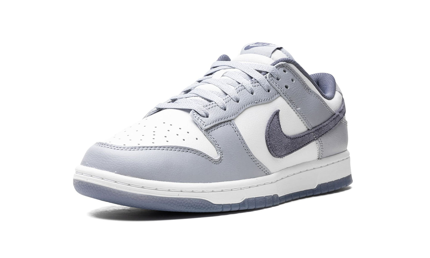 Nike Dunk Low SE Light Carbon