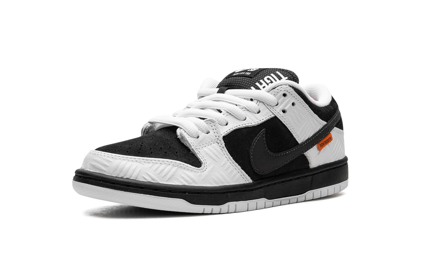 Nike SB Dunk Low TIGHTBOOTH