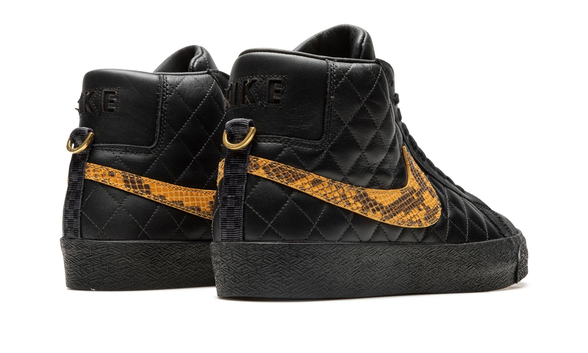 Nike SB Blazer Mid QS Supreme Black