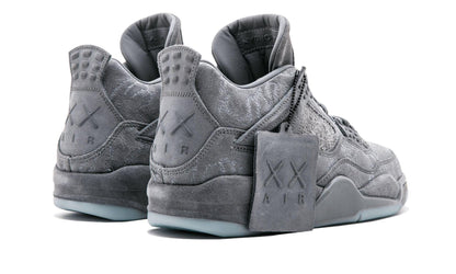 Jordan 4 Retro Kaws