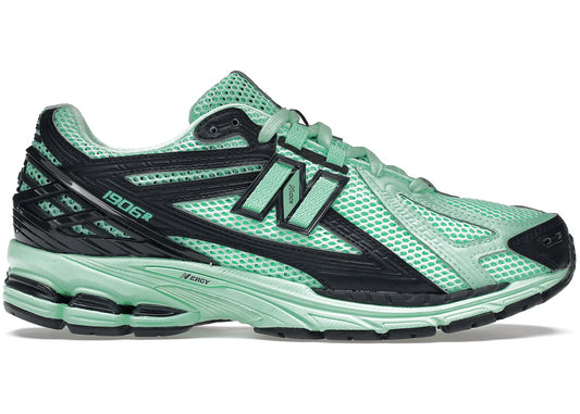 New Balance 1906R size? Exclusive Green Black