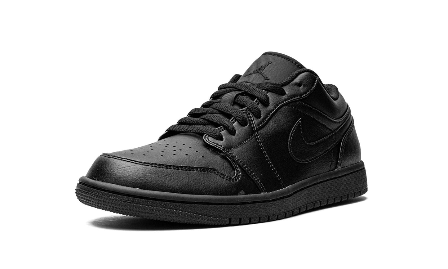 Jordan 1 Low Triple Black (2022)