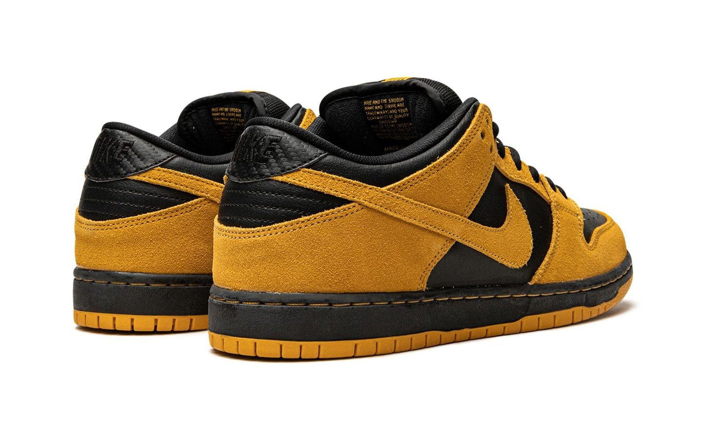 Nike SB Dunk Low Iowa