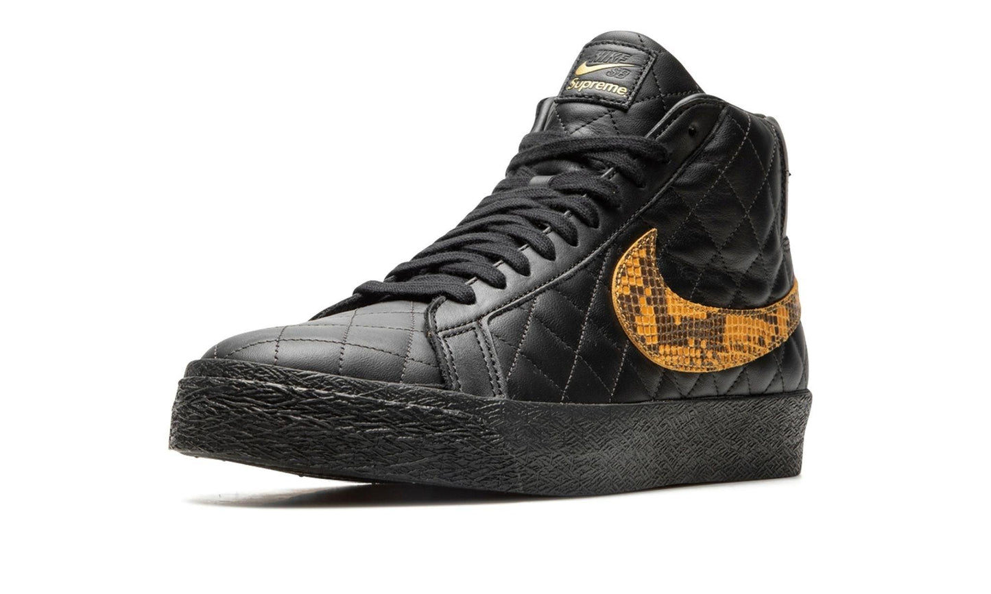 Nike SB Blazer Mid QS Supreme Black